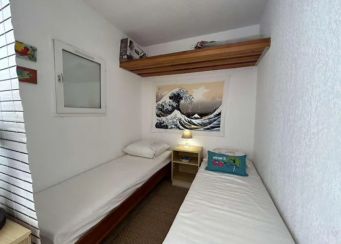 Sainte-maxime: 2 Pièces, 5 Couchages, Vue Mer, Clim, Centre-ville - Fr-1-226-515 Appartement *