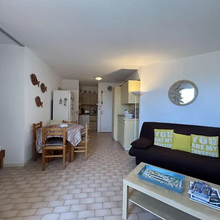 Sainte-maxime: 2 Pieces, 5 Couchages, Vue Mer, Clim, Centre-ville - Fr-1-226-515