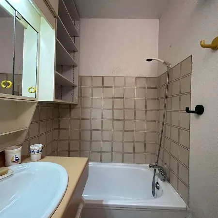 Apartment Sainte-maxime: 2 Pieces, 5 Couchages, Vue Mer, Clim, Centre-ville - Fr-1-226-515 *