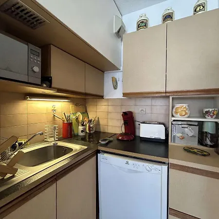 Sainte-maxime: 2 Pieces, 5 Couchages, Vue Mer, Clim, Centre-ville - Fr-1-226-515 * Sainte-Maxime