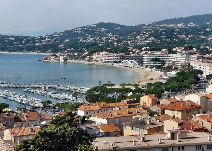Sainte-maxime: 2 Pieces, 5 Couchages, Vue Mer, Clim, Centre-ville - Fr-1-226-515 생트막시메